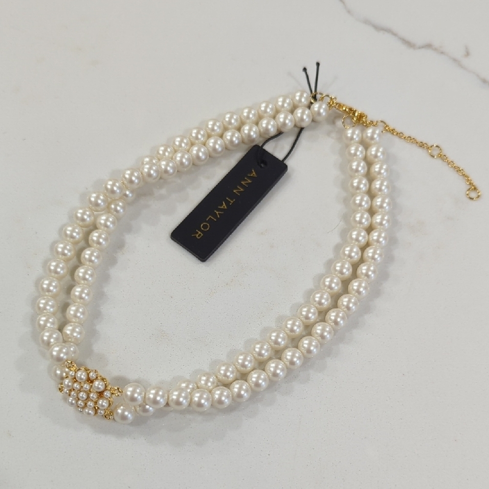 Ann Taylor Double Strand Pearl Necklace with Gold Clasp and Pearl and Gold - Picture 5 of 7